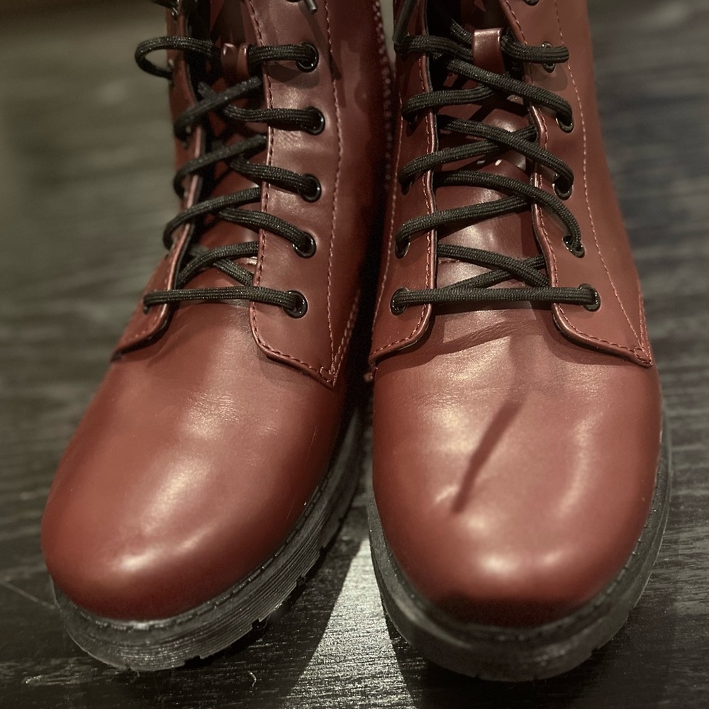 Time and Tru's Lug Boots size 11